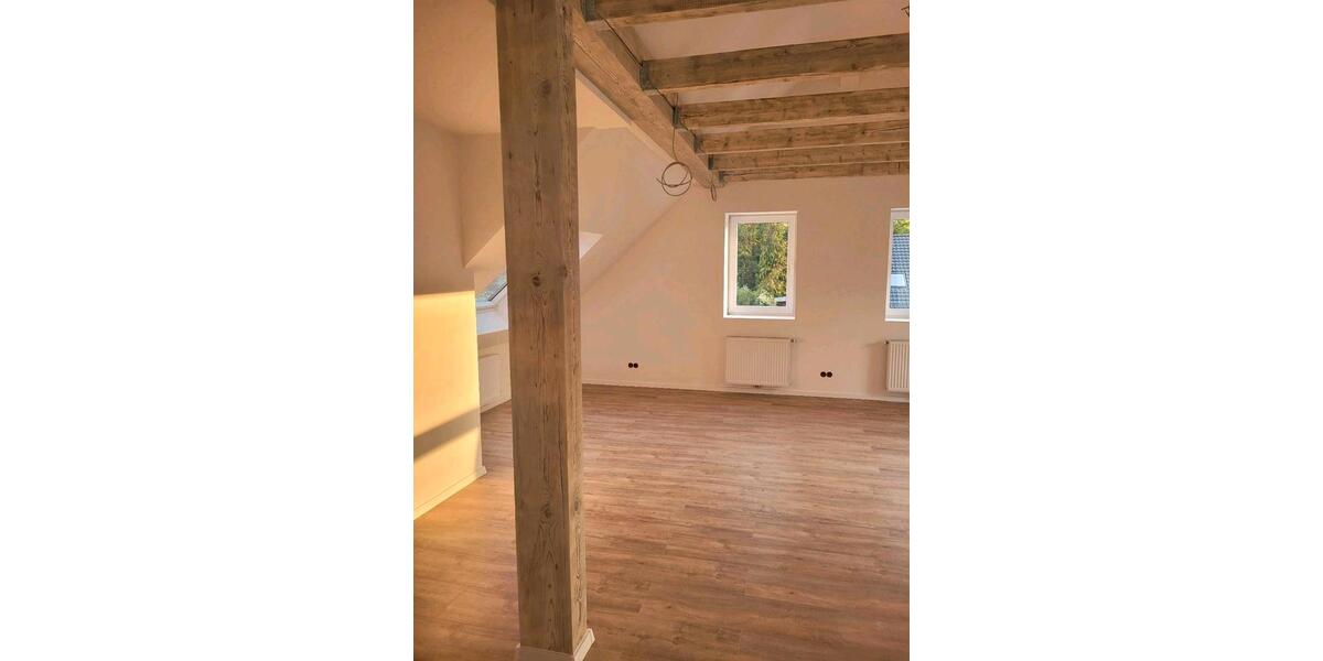 Dachgeschoßwohnung Schellerten - 3 Zimmer, 79 m&sup2;, 1.140&euro; | Angebot:26412857