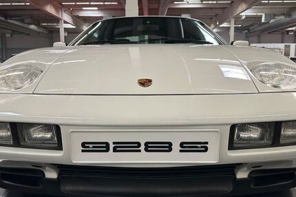 Porsche 928 19.626 km 39.000 &euro; Roßtal 90574