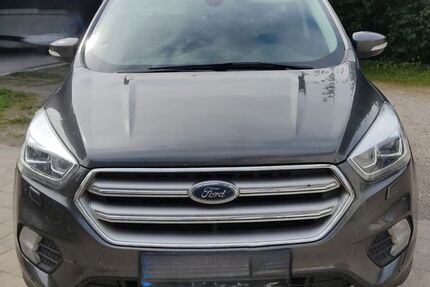 Ford Kuga 131.000 km 7.999 &euro; Unteregg 87782