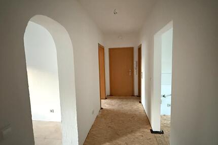 Helle 3,5-Zimmer-Erdgeschosswohnung mit eigenem Garten & Garage 3 zimmer