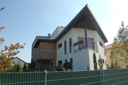 Architektenhaus + Einliegerwohnung ca. 350m² Wohnfläche Gesamt und ca. 802m² Grundstück in Top Lage ! 14 zimmer