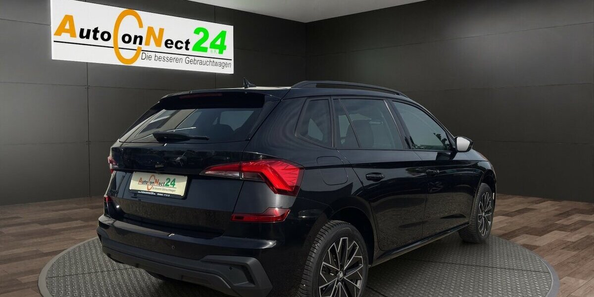 Skoda Kamiq 1.0 TSi Selection Black *Sitzhzg/Kamera/LED/ 11.195 km 21.490 &euro; Bamberg 96052