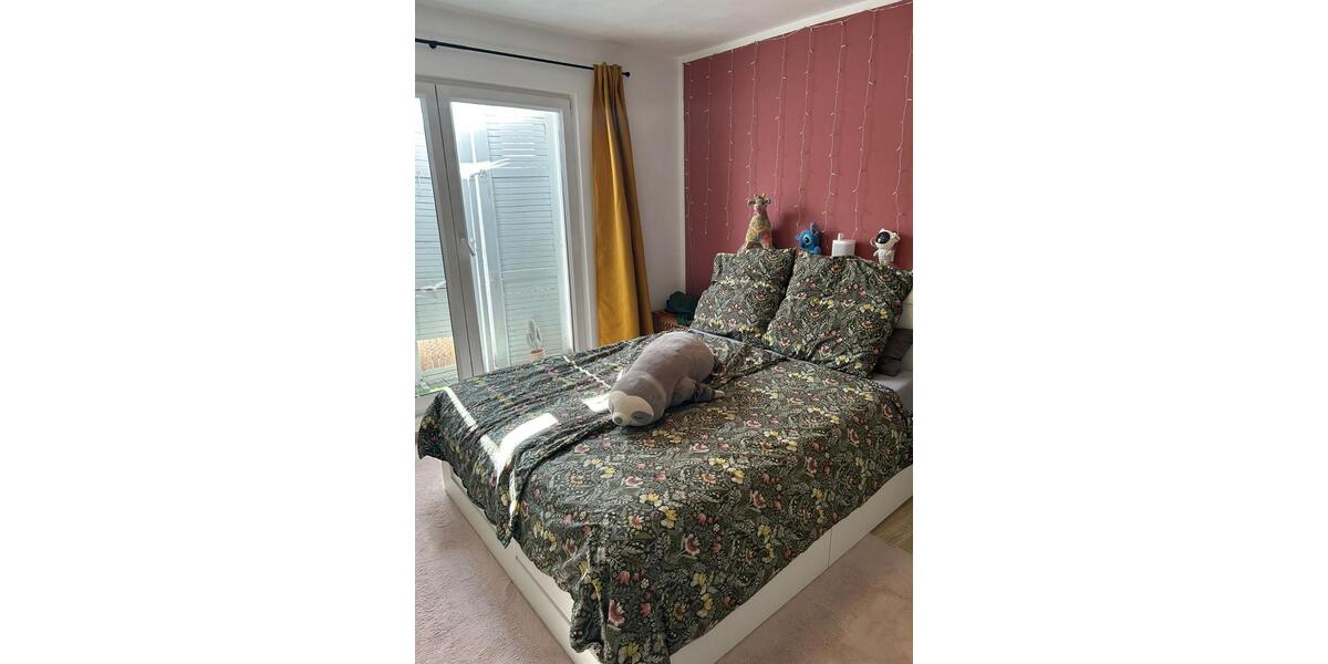 Dachgeschoßwohnung Saarbrücken - 4 Zimmer, 100 m&sup2;, 1.300&euro; | Angebot:26611843