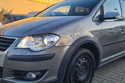 VW Touran 245.000 km 2.950 &euro; Ebersbach An Der Fils 73061