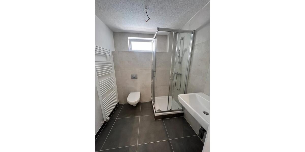 Etagenwohnung Lampertheim - 3 Zimmer, 75 m&sup2;, 1.200&euro; | Angebot:25992401