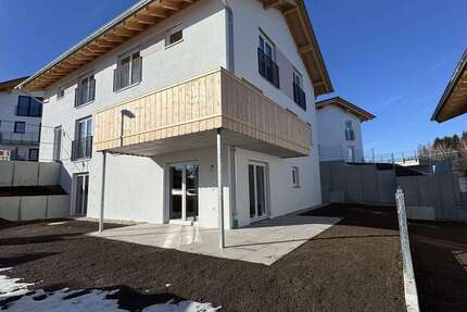 Haus Schechen - 6 Zimmer, 172 m&sup2;, 2.600&euro; | Angebot:25416927