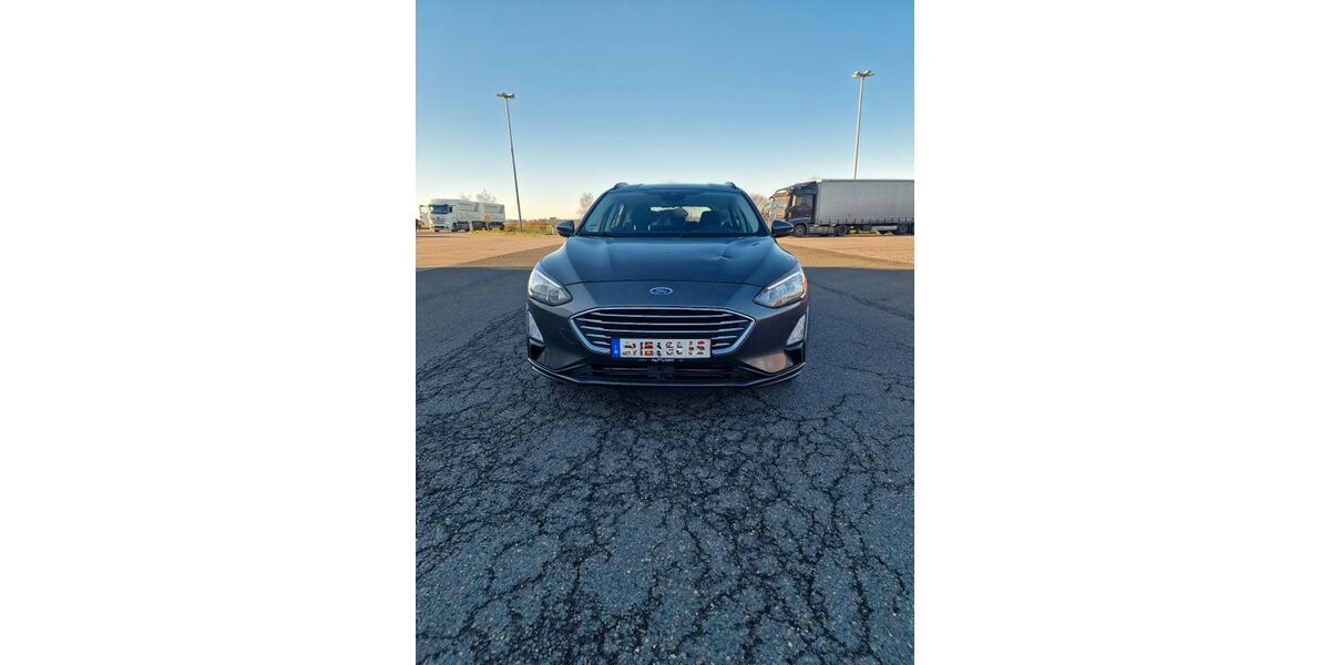 Ford Focus 68.379 km 12.250 &euro; Chemnitz 09111