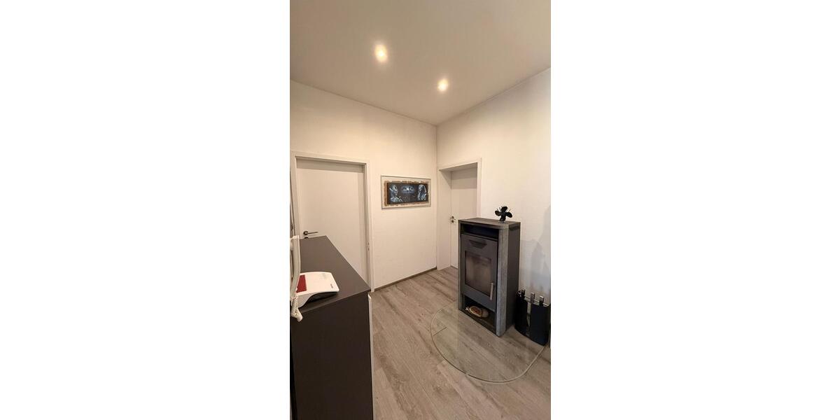 Etagenwohnung Hösbach - 4 Zimmer, 135 m&sup2;, 330.000&euro; | Angebot:25793998