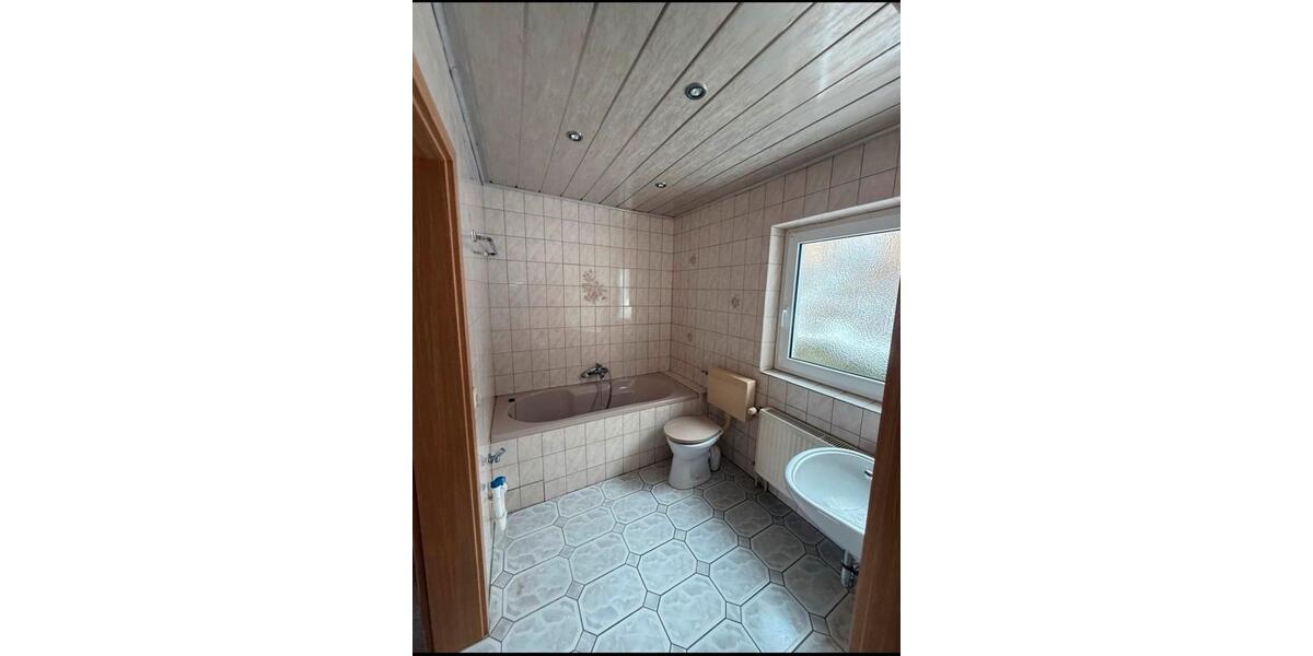 Einfamilienhaus Nürnberg Erlenstegen - 4 Zimmer, 100 m&sup2;, 129.000&euro; | Angebot:26342370