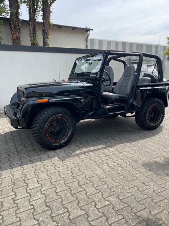 Jeep Wrangler 79.765 km 25.999 € Berlin 12099