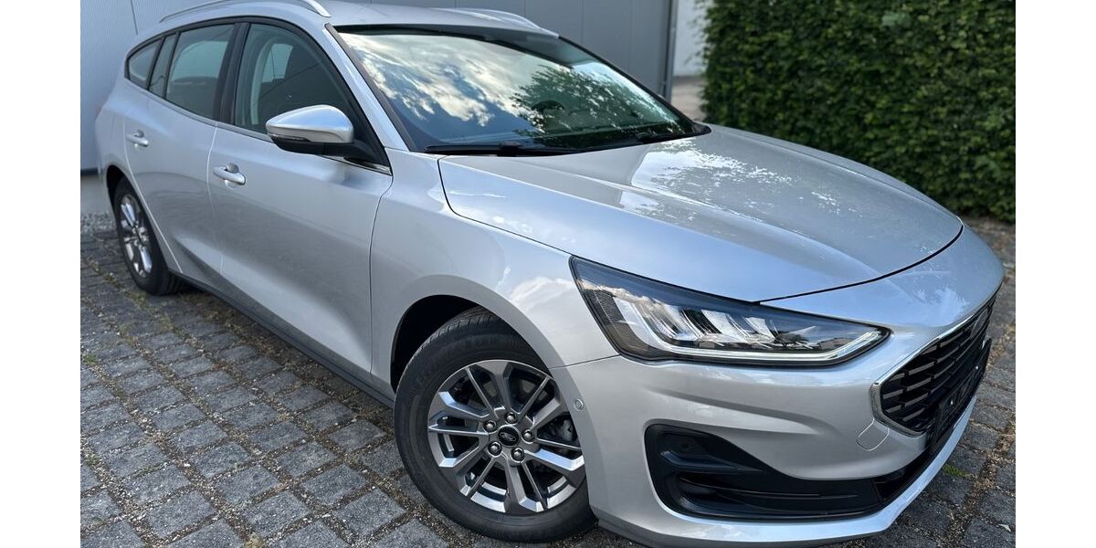 Ford Focus 41.000 km 17.490 &euro; Dinkelscherben 86424