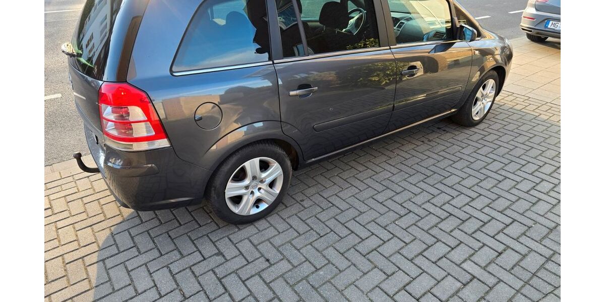 Opel Zafira 118.800 km 6.490 &euro; Mönchengladbach 41236