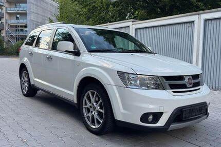 Fiat Freemont 194.000 km 6.990 &euro; Eschborn 65760