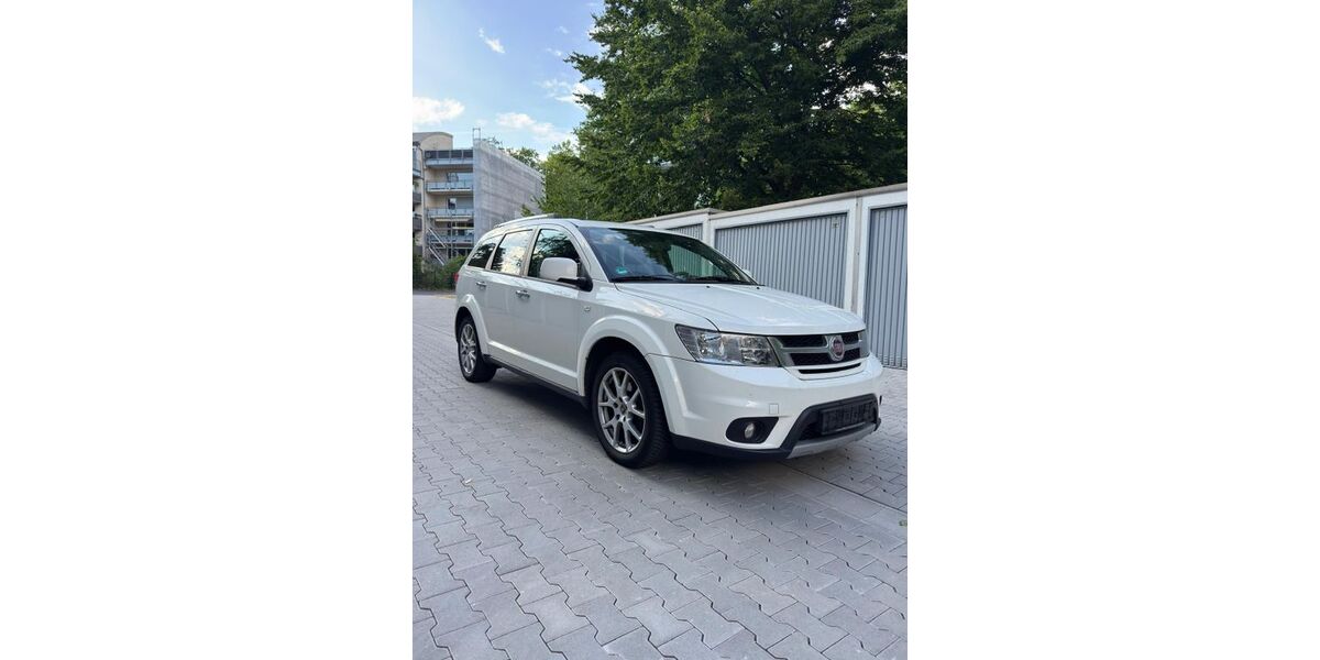 Fiat Freemont 194.000 km 6.990 &euro; Eschborn 65760