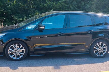 Ford S-Max 111.000 km 20.300 &euro; Gundelsheim 74831