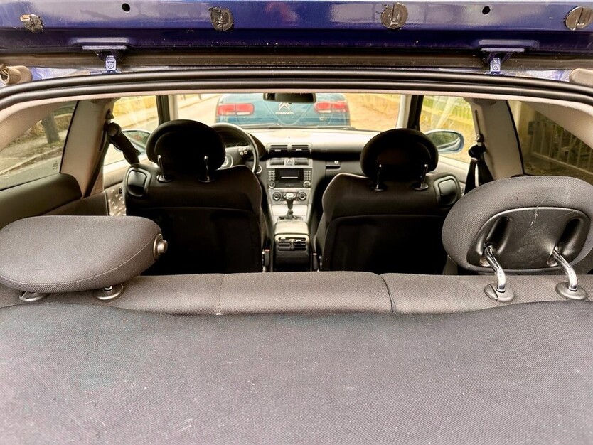 Mercedes-Benz Coupé 123.000 km 4.800 € Dresden 01067