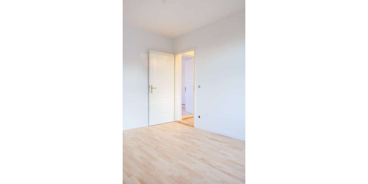 Etagenwohnung Berlin Tempelhof-Schöneberg - 4 Zimmer, 103 m&sup2;, 1.900&euro; | Angebot:27347393