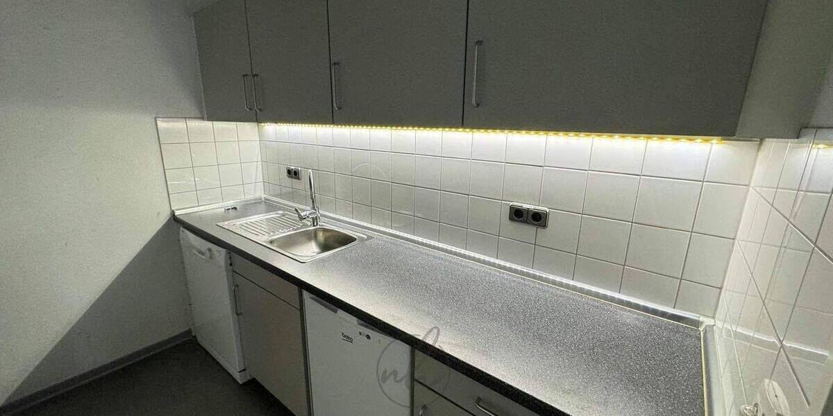 Gewerbeobjekt Hamburg Rahlstedt - 2 Zimmer, 100 m&sup2;, 1.300&euro; | Angebot:26851821