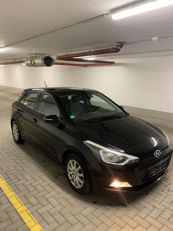 i20