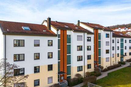 Helle 2-Zimmer-Wohnung mit Balkon und Weitblick in ruhiger Wohnlage 2 zimmer