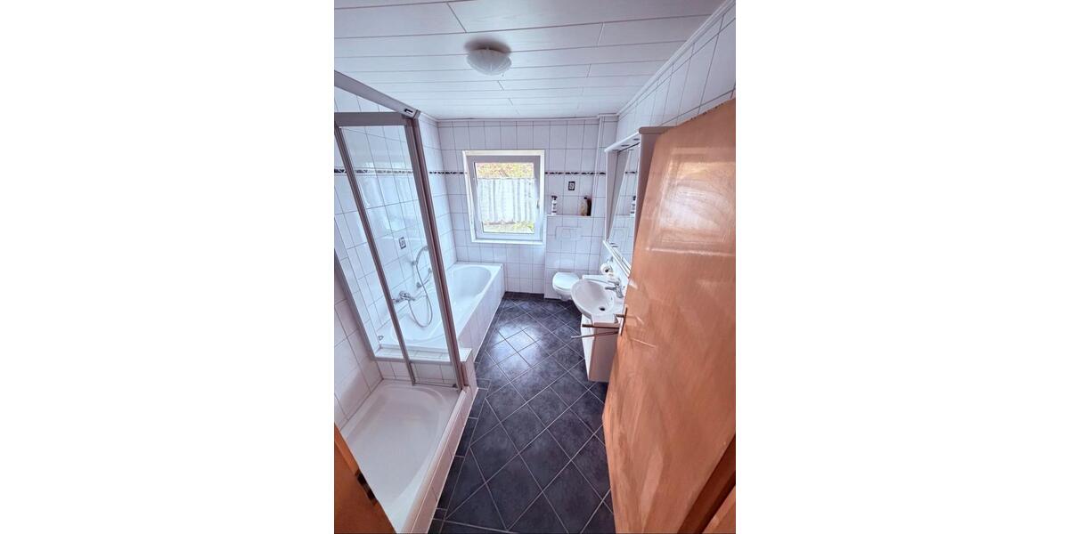 Etagenwohnung Burkardroth - 3 Zimmer, 79 m&sup2;, 680&euro; | Angebot:26677232