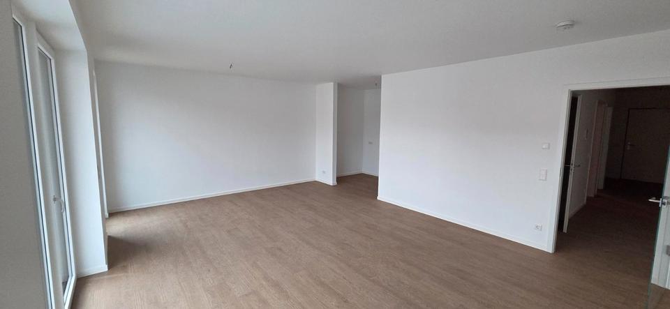 Etagenwohnung Pasewalk - 2 Zimmer, 81 m&sup2;, 1.053&euro; | Angebot:26562923