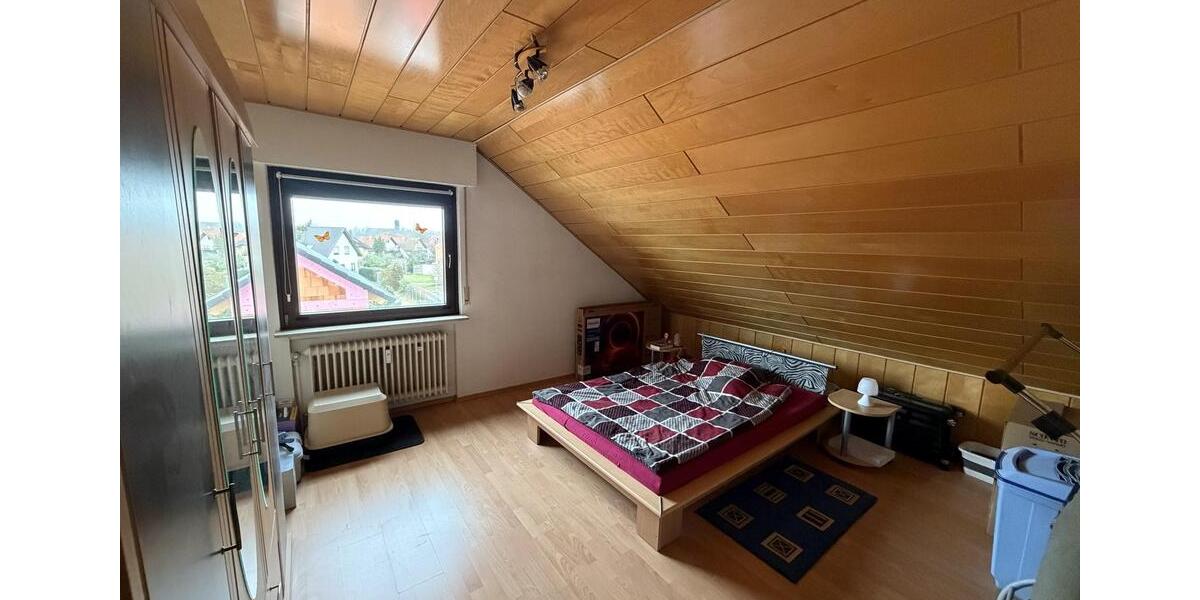 Dachgeschoßwohnung Hanau Groß-Steinheim - 3 Zimmer, 75 m&sup2;, 990&euro; | Angebot:24785017
