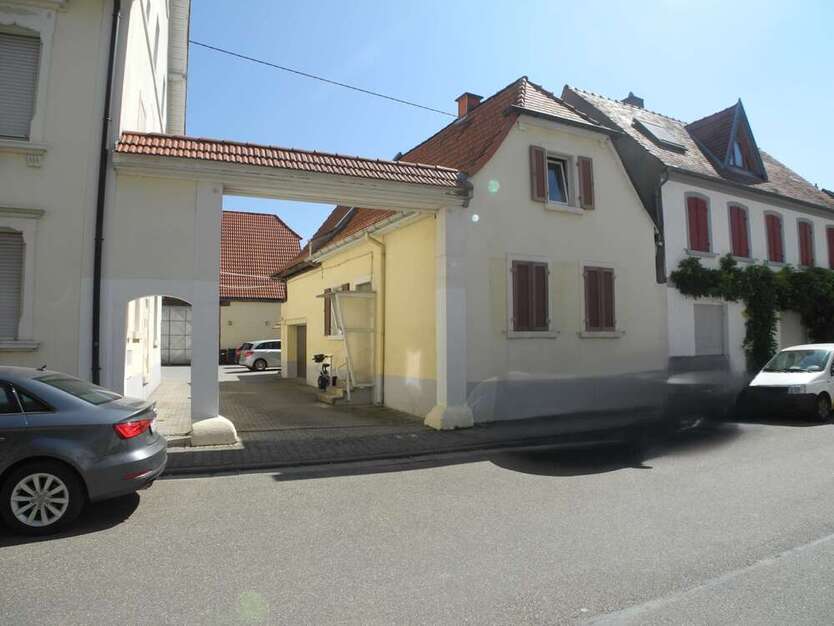 Haus zum Mieten in Frankenthal 450 € 60 m² 2 zimmer