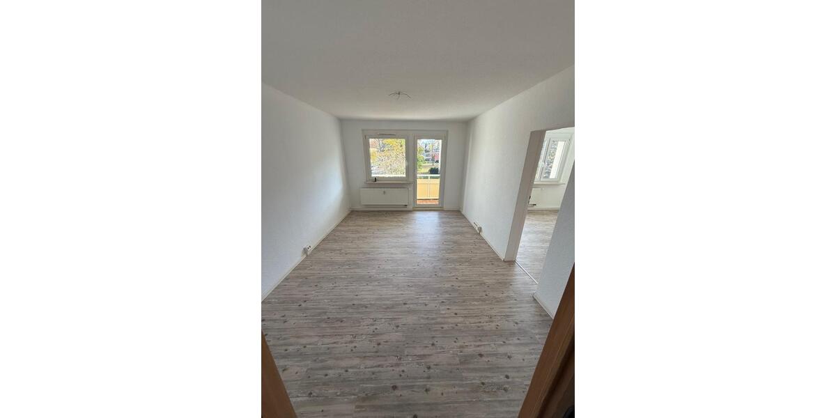 Etagenwohnung Aue-Bad Schlema Bad Schlema - 3 Zimmer, 60 m&sup2;, 330&euro; | Angebot:26364510
