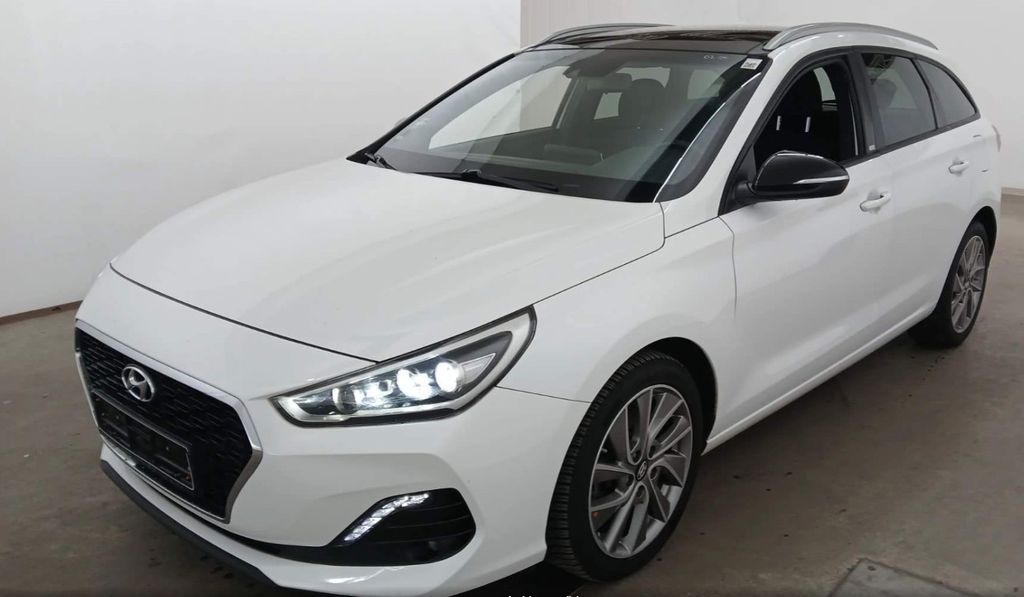 Hyundai i30 110.900 km 14.480 &euro; Detmold 32758