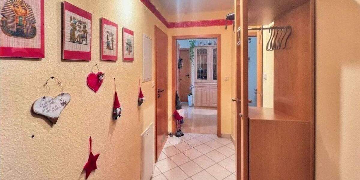 Etagenwohnung Niederwerrn - 3 Zimmer, 79 m&sup2;, 229.000&euro; | Angebot:25734064