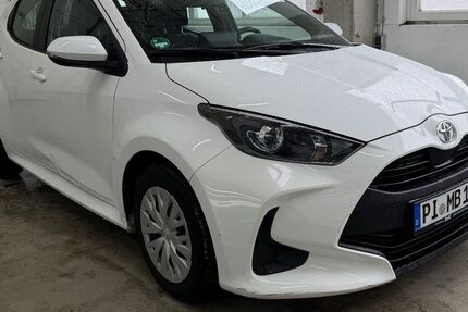 Toyota Yaris 66.200 km 11.500 &euro; Hamburg 22043
