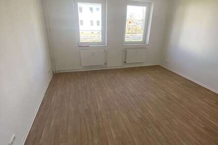 Wohnung Karow Karow - 3 Zimmer, 65 m&sup2;, 424&euro; | Angebot:25282035