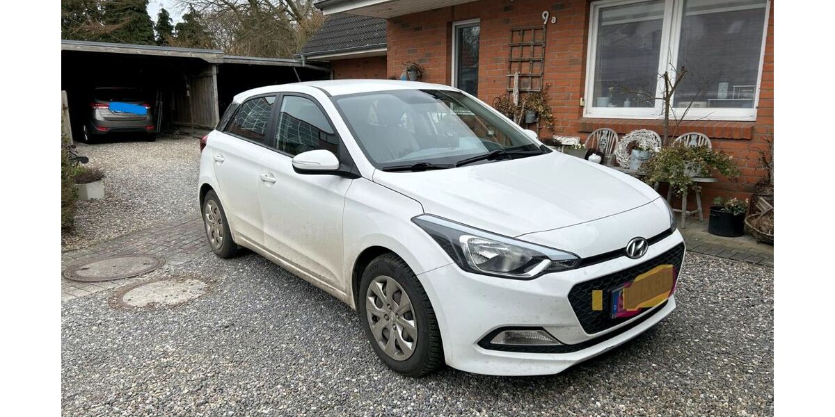 Hyundai i20 100.100 km 8.100 &euro; Sterup 24996