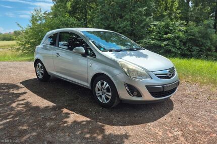 Opel Corsa 95.600 km 2.949 &euro; Gera 07551