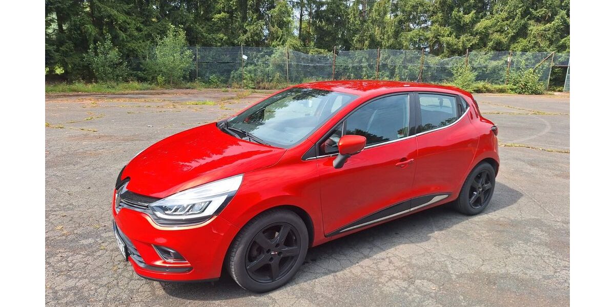Renault Clio 125.000 km 8.900 &euro; Haiger 35708