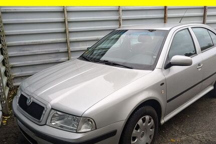Skoda Octavia 286.529 km 1.400 &euro; Lübeck 23556