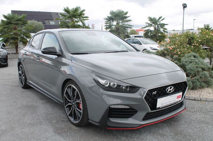 i30