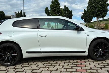 VW Scirocco 64.358 km 15.500 &euro; Eibelstadt 97246