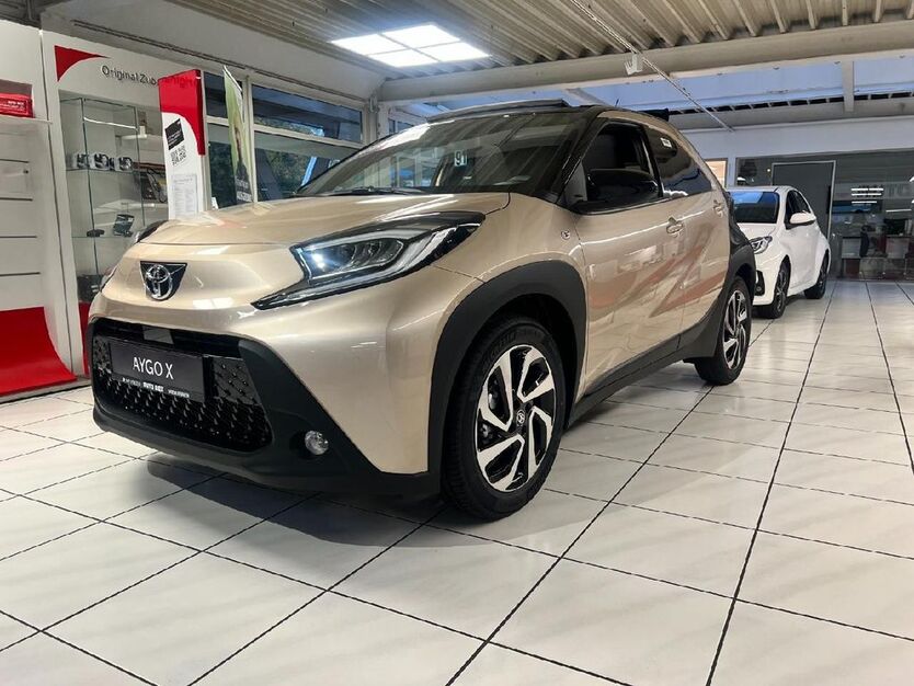 Toyota Aygo (X) 2.500 km 21.290 € Bremerhaven 27580