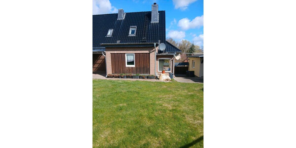 Einfamilienhaus Erxleben - 5 Zimmer, 139 m&sup2;, 1.250&euro; | Angebot:26357011