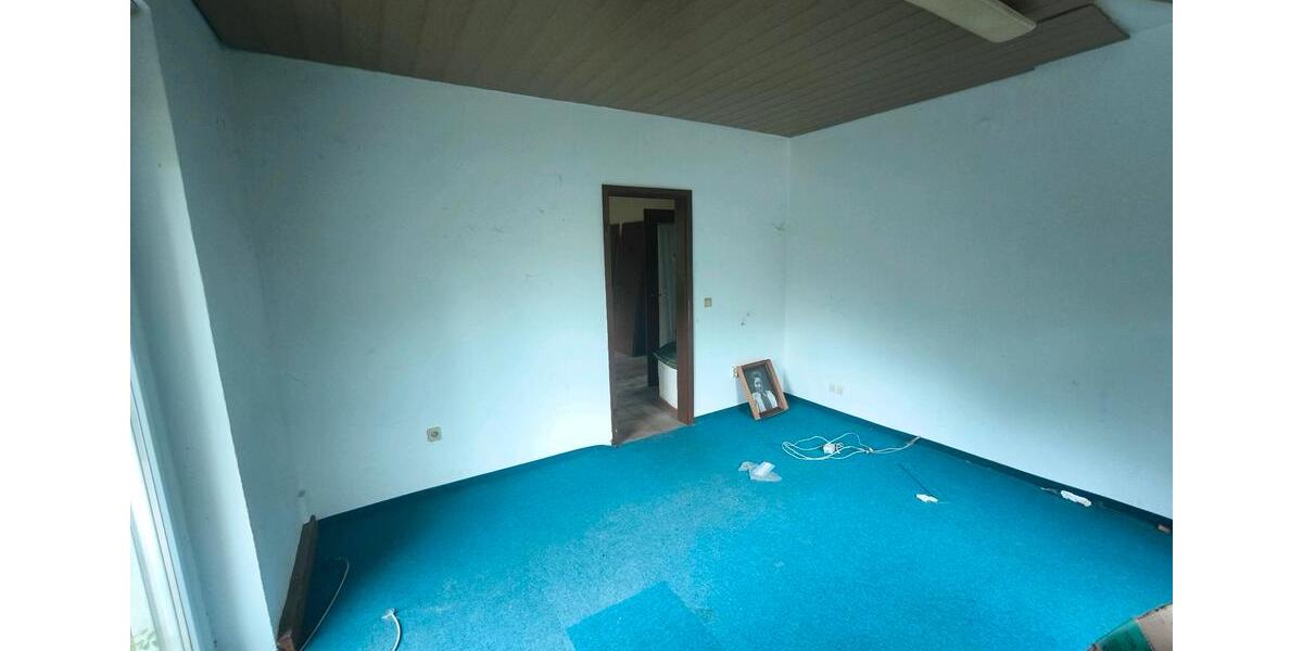 Einfamilienhaus Waldsassen - 6 Zimmer, 180.000&euro; | Angebot:21813445