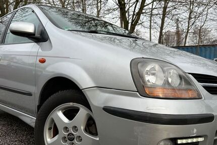 Nissan Almera Tino 65.000 km 4.500 € Hamburg 21079