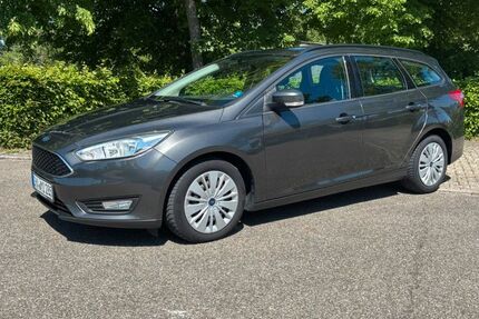 Ford Focus 93.999 km 6.499 &euro; Michelfeld 74545