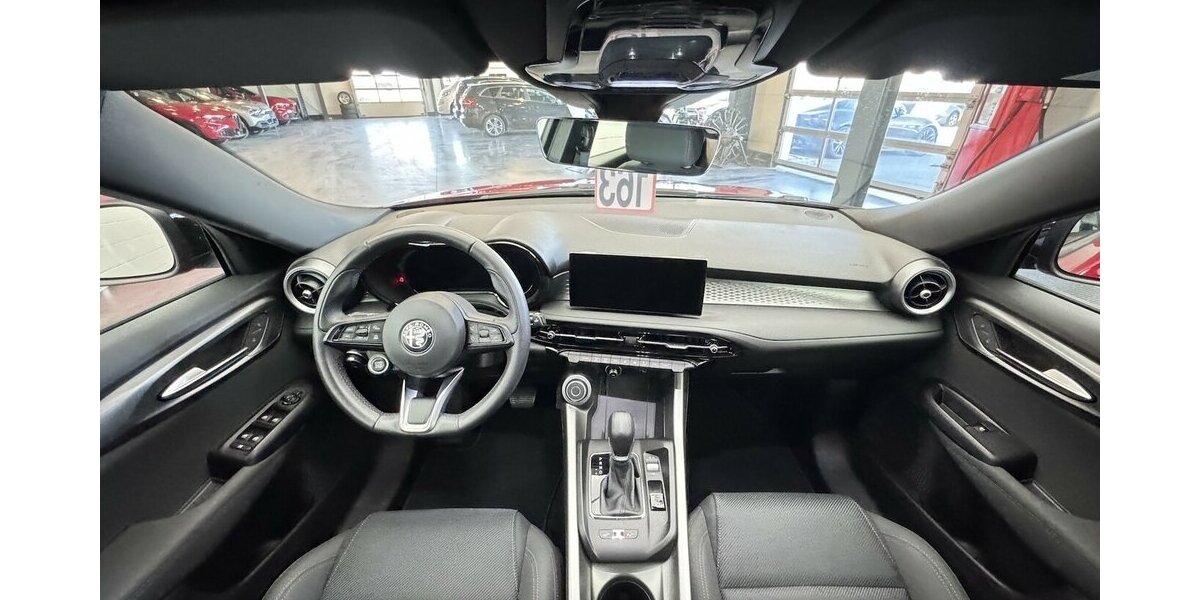 Alfa Romeo Tonale 1.6 VGT-D Sprint ACC Sitzheizung 8.880 km 22.490 &euro; Lich 35423