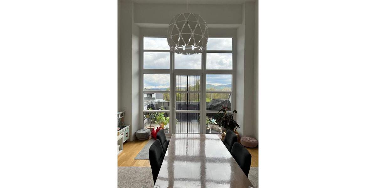 Ein Traum! - Lichtdurchflutetes Loft - 5 Zimmer, offene Küche mit EBK, Balkon, 91301 Forchheim 5 zimmer