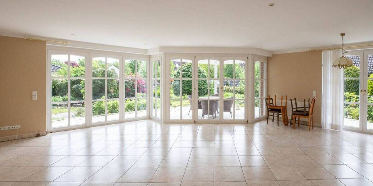 Einfamilienhaus Moorrege - 4 Zimmer, 212 m&sup2;, 2.000&euro; | Angebot:26796955