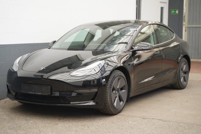 Tesla Model 3 55.817 km 32.250 &euro; Mönchengladbach 41236