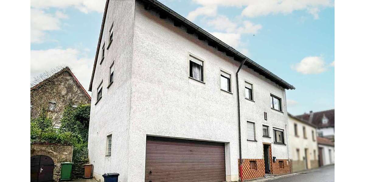 Einfamilienhaus Lisberg - 10 Zimmer, 165 m&sup2;, 250.000&euro; | Angebot:27123195