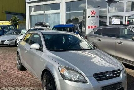 Kia ceed / Ceed 266.855 km 1.999 &euro; Flensburg 24941